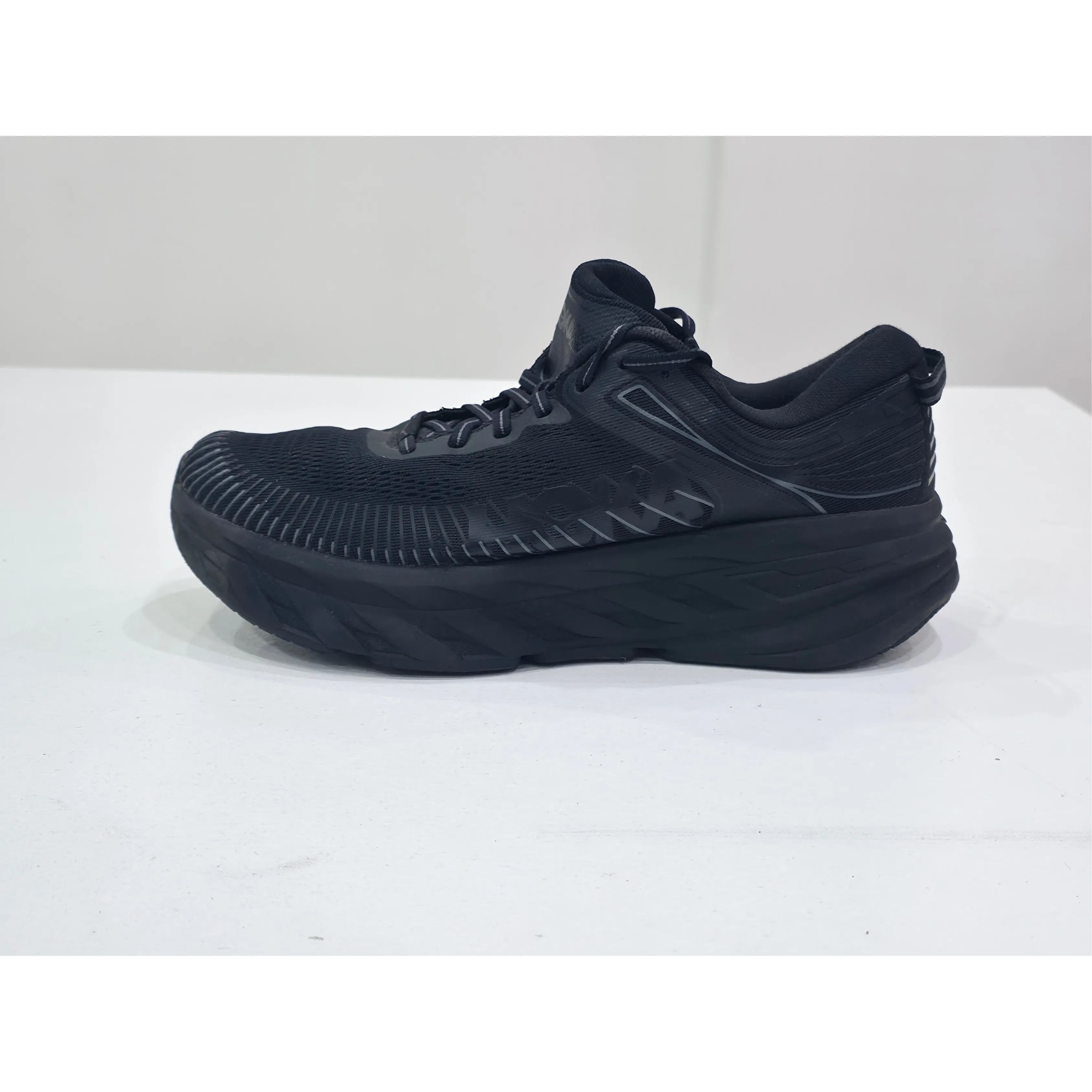 25 - Hoka Bondi 7 (2)